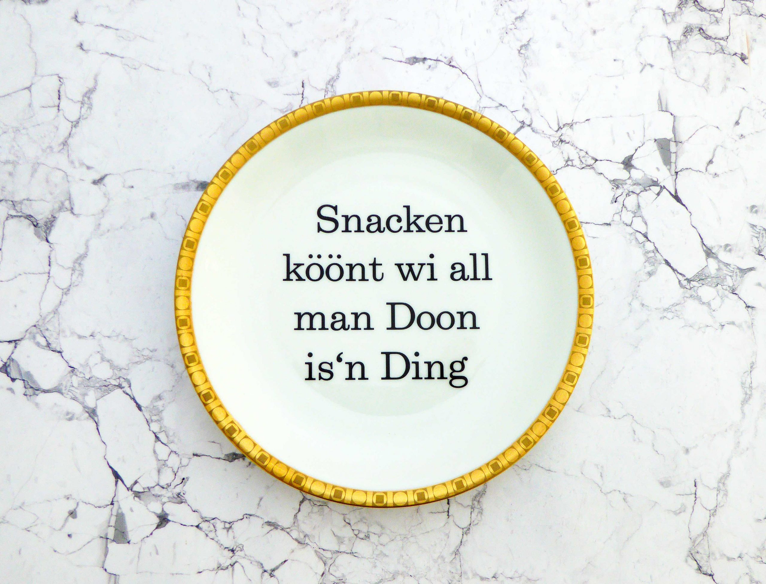 Wandteller Snacken köönt Typo Herr Fuchs 19cm Gold plattdeutsch vintage