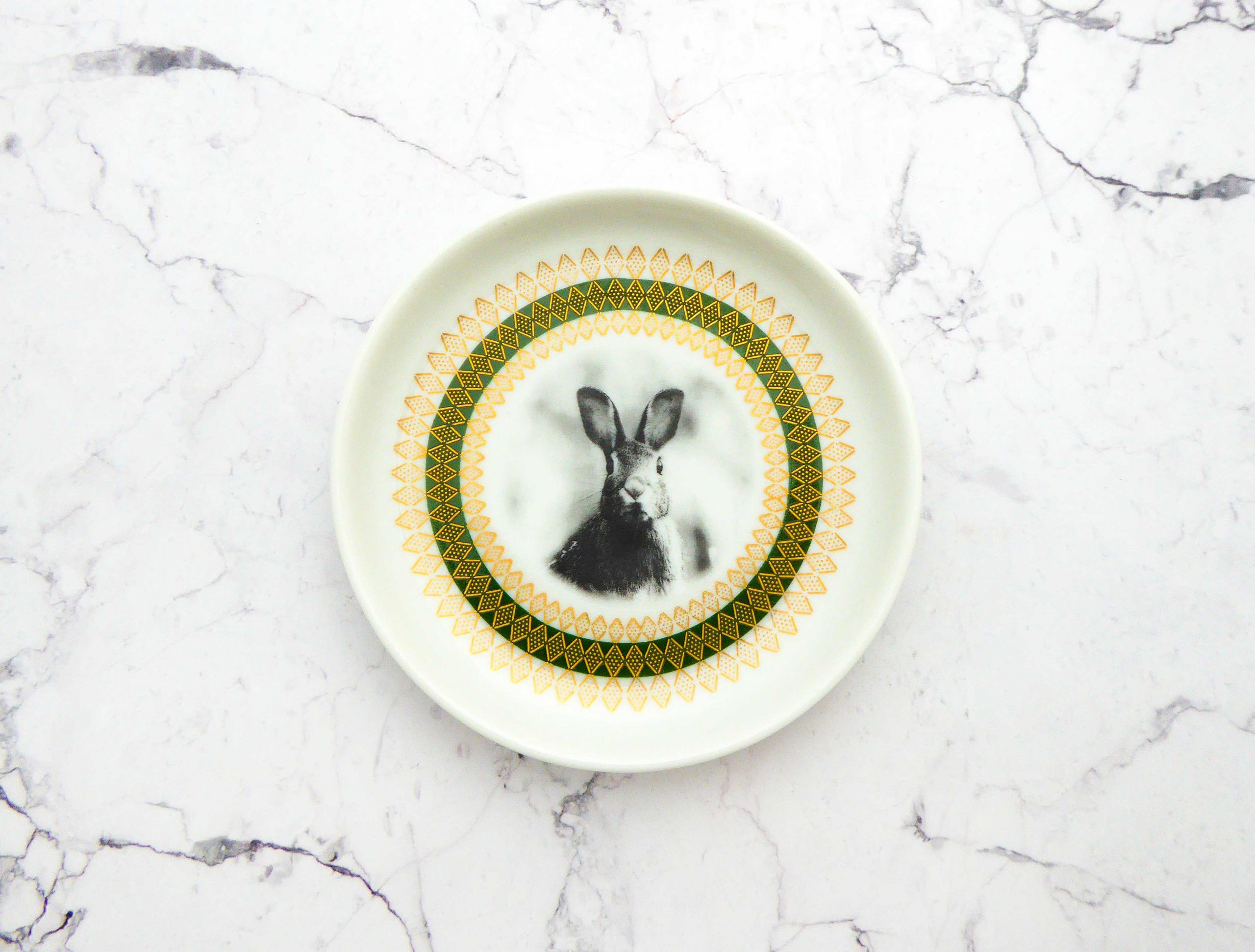 Wandteller Herr Fuchs Hase vintage gold Muster grün 9cm Wohnen