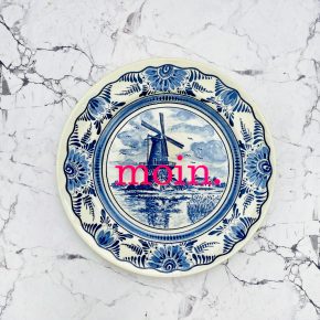 Wandteller moin. Typo Herr Fuchs Blau Neonpink 19cm Mühle Delfter Landschaft vintage