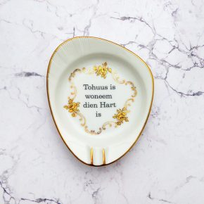 Wandteller Tohuus Typo Herr Fuchs mini 13cm gold oval vintage plattdeutsch eckig