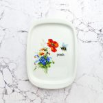 Wandplatte Herr Fuchs yeah Typo Wohnen Hummel 19cm vintage Blume Bunt weiß