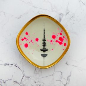 Wandteller Herr Fuchs Hamburger Fernsehturm Gold Punkte mini 8cm neonpink Kleckse
