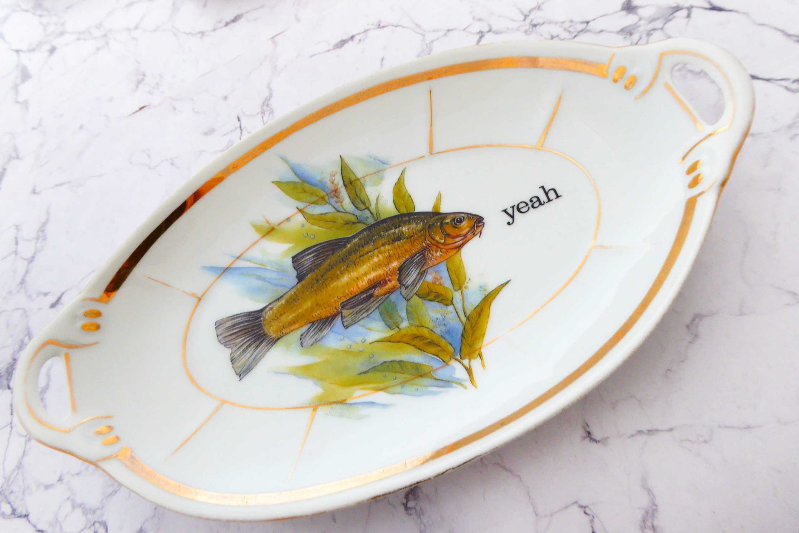 Wandplatte Herr Fuchs Typo yeah 24cm Fisch Gold Wohnen Meer vintage Fische – Bild 2
