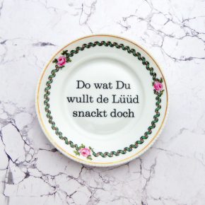 Wandteller Do wat du wullt Typo Herr Fuchs mini 15cm Blumen Ranke gold vintage