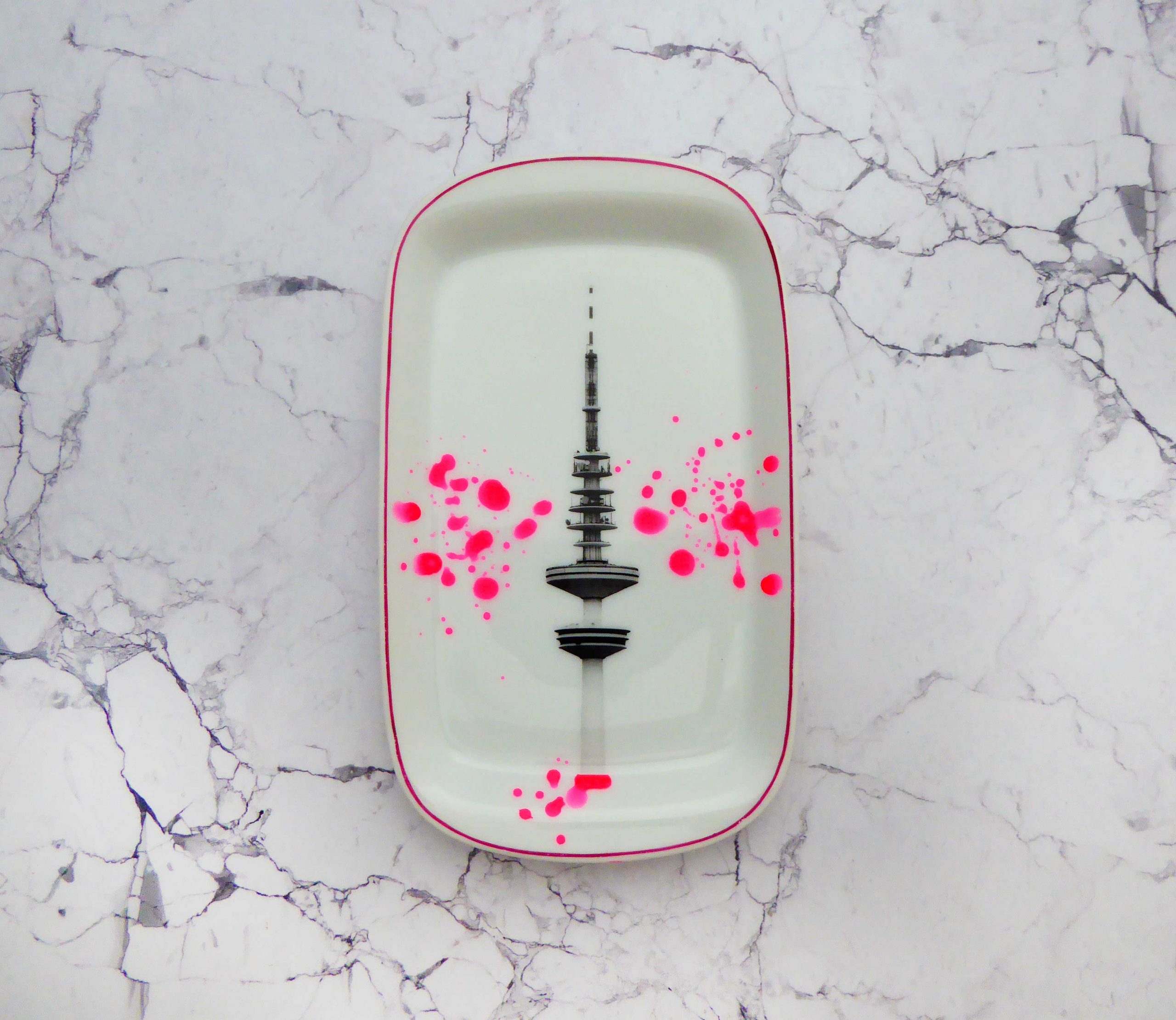 Wandteller Platte Herr Fuchs Hamburger Fernsehturm Neon Kleckse Punkte 18cm Pink Lila