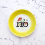Wandteller nö Typo Herr Fuchs mini 10cm gelb bunt Blume Schnack vintage nein