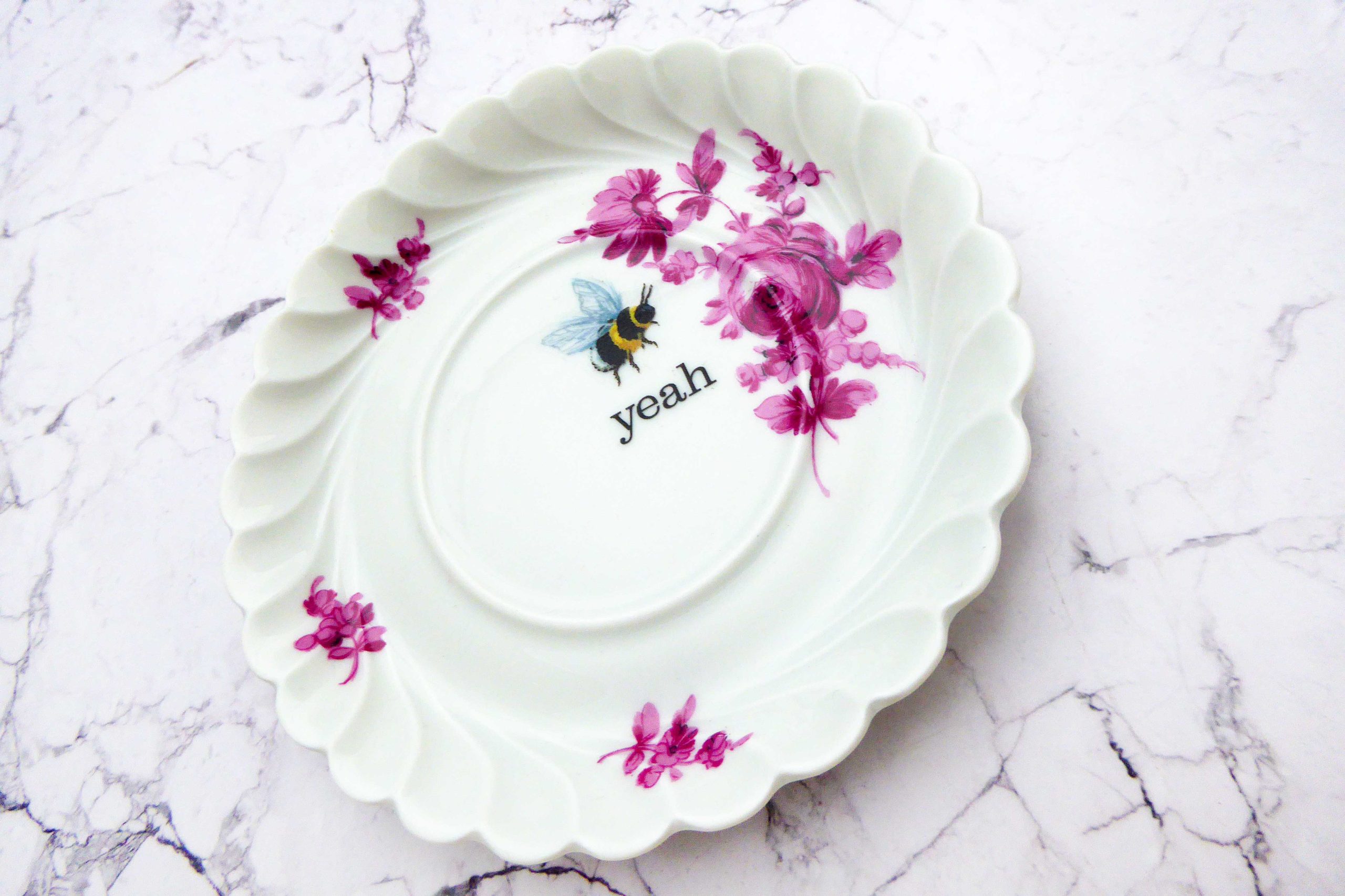 Wandteller Herr Fuchs yeah Typo Wohnen Hummel mini 14cm weiß Lila vintage Blume – Bild 2
