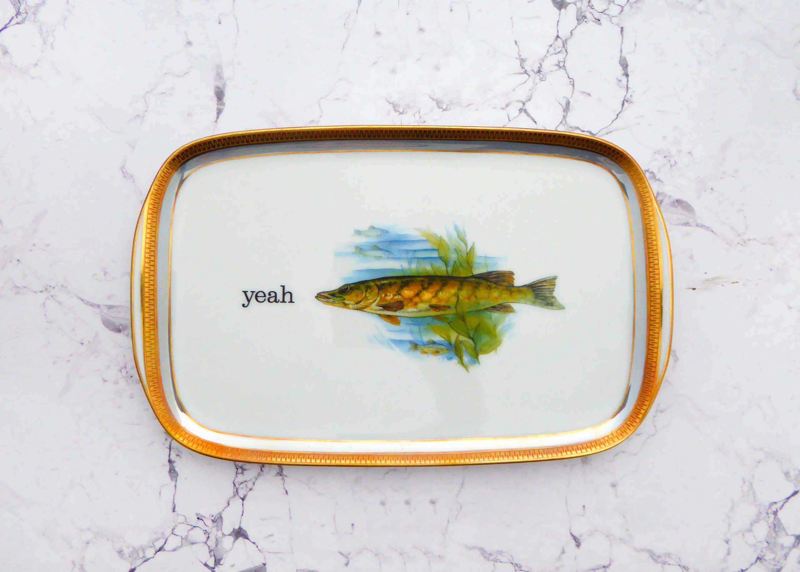Wandplatte Herr Fuchs Typo yeah 25cm Fisch gold Wohnen Meer vintage Hecht blau eckig