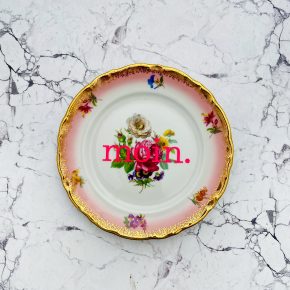 Wandteller Typo moin. vintage Herr Fuchs Teller neonpink Gold Blumen 19cm rot rosa neon