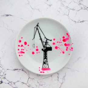 Wandteller Kran 17 vintage Herr Fuchs Teller weiß Neonpink Punkte 13cm neon