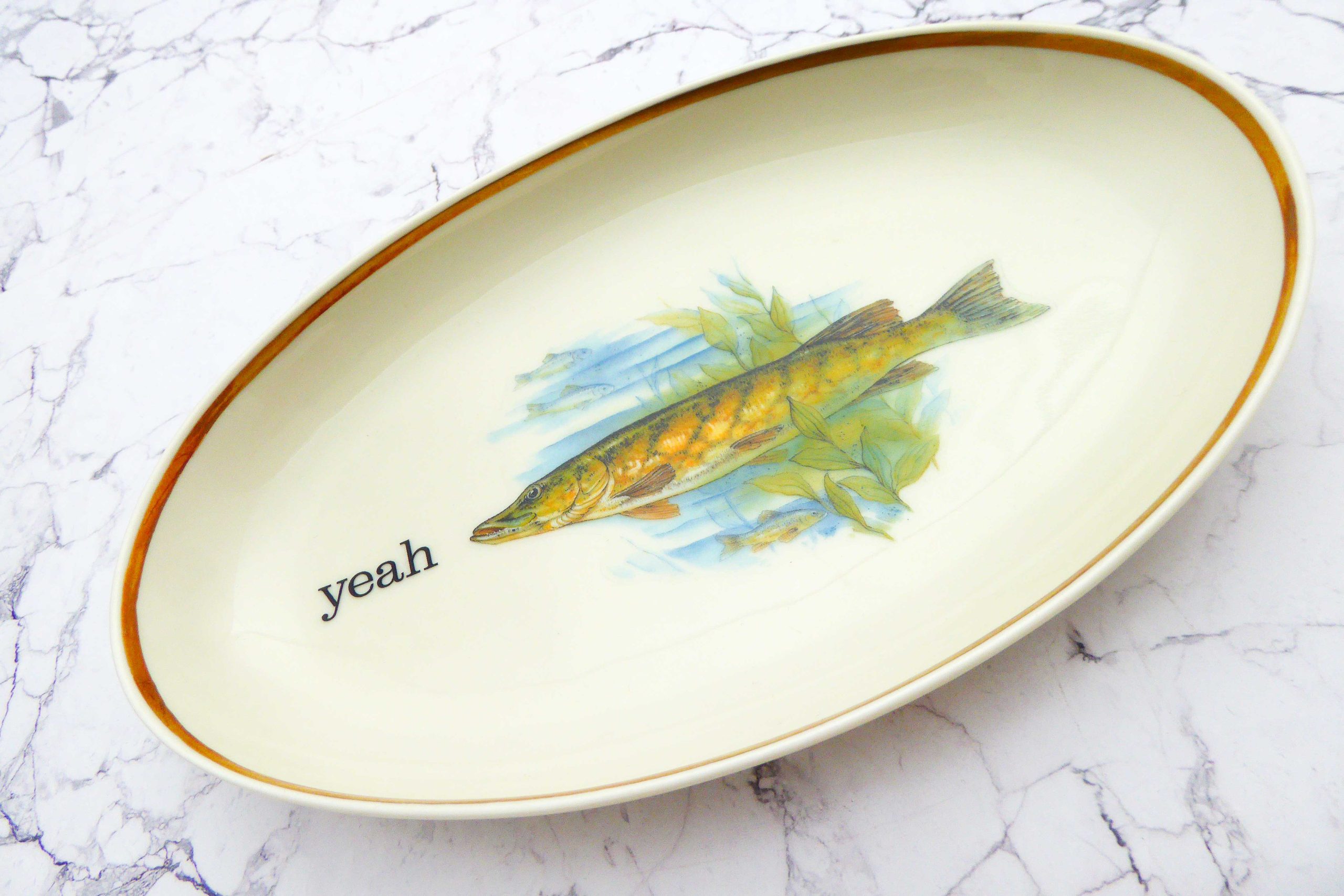 Wandplatte Herr Fuchs Typo yeah 23cm Fisch gold Wohnen Meer vintage Hecht Wandteller – Bild 3